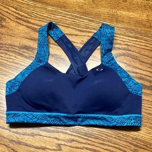 GUC Sports bra